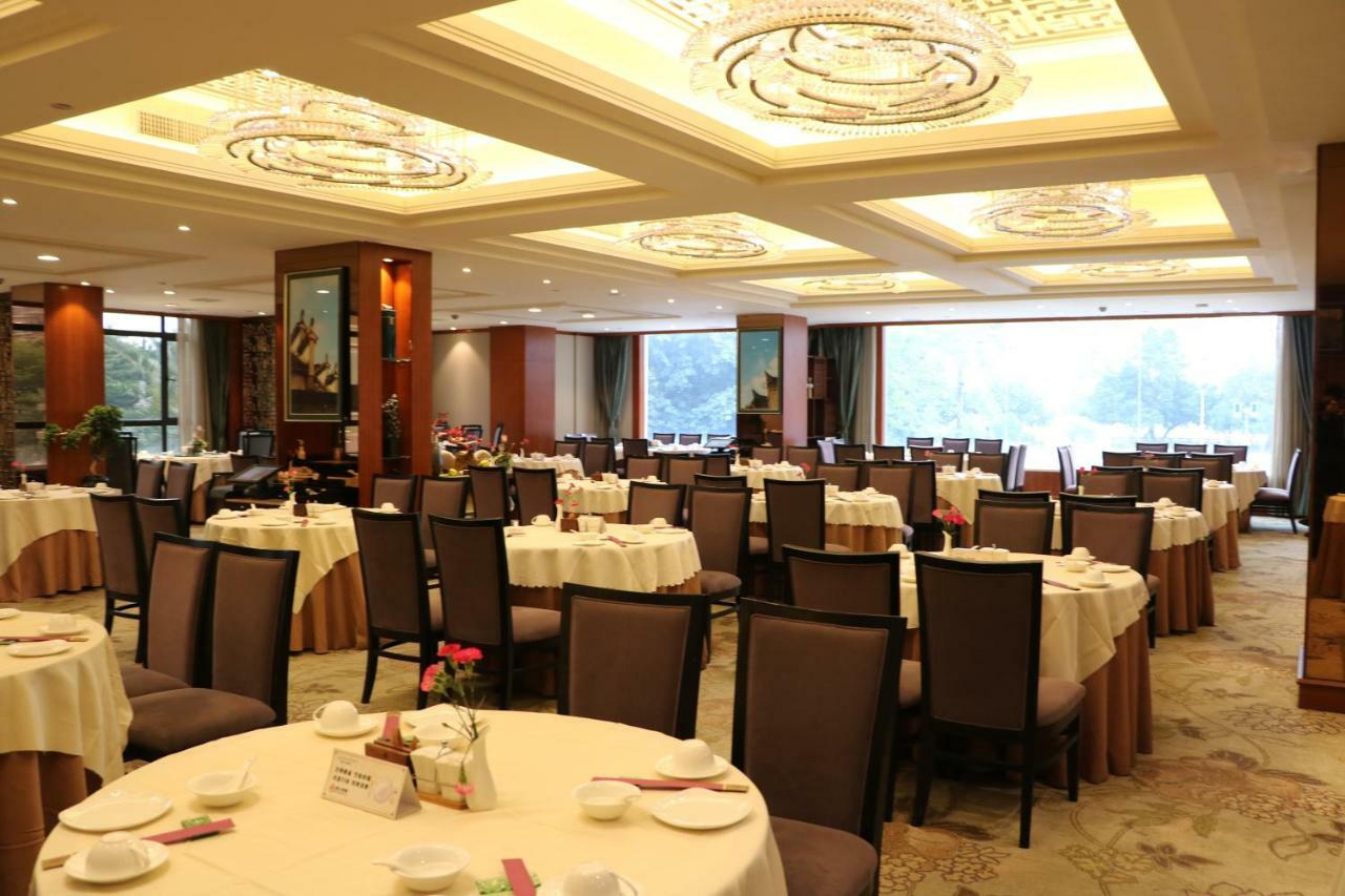 Rongjiang Hotel Jieyang Екстериор снимка